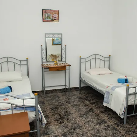 Yannis Pothoulakis Apartament *